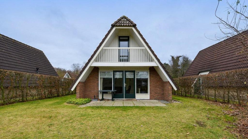 Вилла Vrijstaande Woning Te Vlagtwedde Экстерьер фото